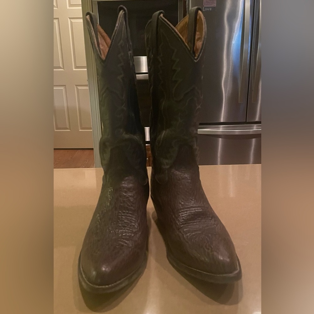 Dan Post’s Richland men’s size 8 leather cowboy boot in great used condition